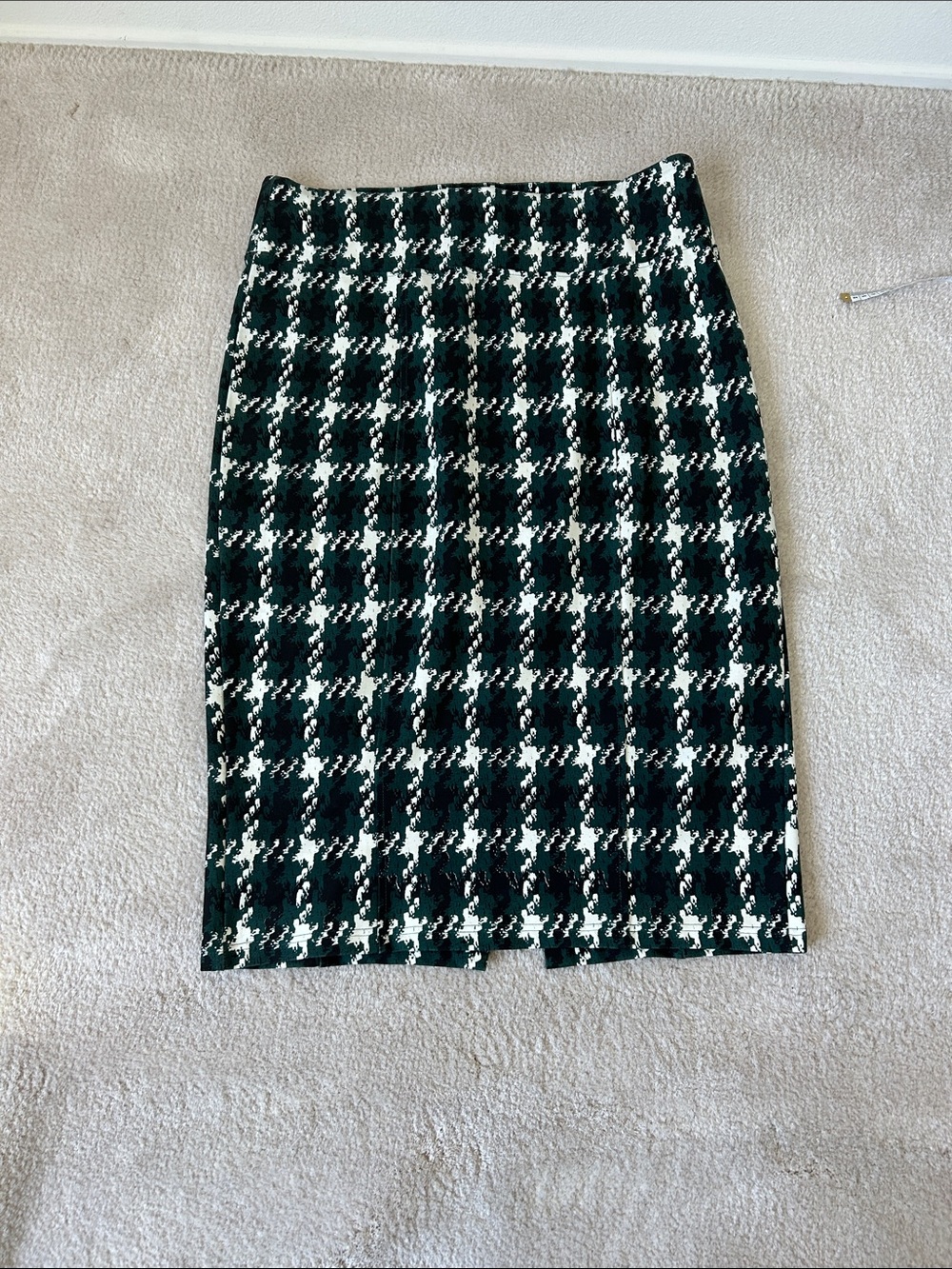 Melissa McCarthy Seven7 Green and White Houndstooth Pencil Skirt